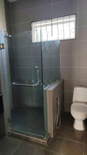 Bungalow House for Sale in Taman Villa Heights (Kajang) - Janice Lau - Bathroom - PropertyGuru.com.my