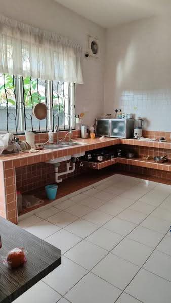 Bungalow House for Sale in Taman Villa Heights (Kajang) - Janice Lau - Kitchen - PropertyGuru.com.my