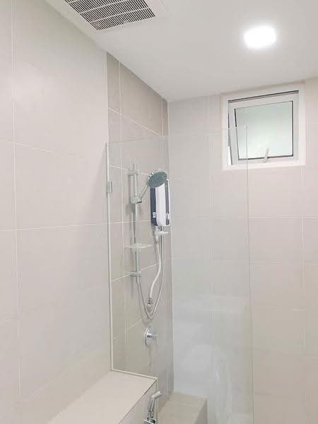 Condominium for Sale at Tropicana Bay Residences - Vincent Ooi - Bathroom - PropertyGuru.com.my