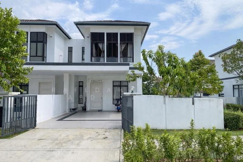 Rumah Teres 2-Tingkat untuk Dijual di Eco Grandeur (Puncak Alam) - Rafedah Binti Abdul Aziz - Exterior - PropertyGuru.com.my