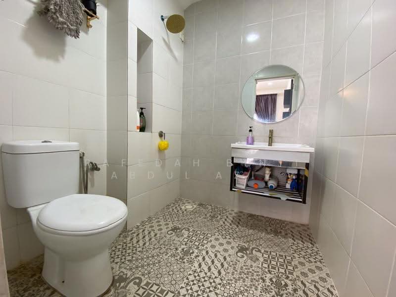 Rumah Teres 2-Tingkat untuk Dijual di Eco Grandeur (Puncak Alam) - Rafedah Binti Abdul Aziz - Bathroom - PropertyGuru.com.my