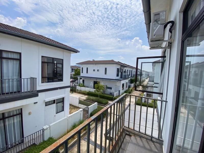 Rumah Teres 2-Tingkat untuk Dijual di Eco Grandeur (Puncak Alam) - Rafedah Binti Abdul Aziz - Exterior - PropertyGuru.com.my