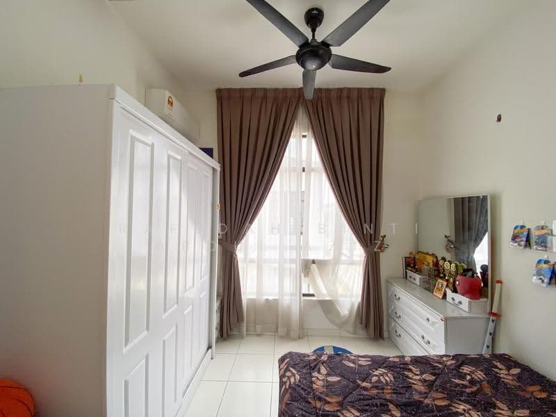 Rumah Teres 2-Tingkat untuk Dijual di Eco Grandeur (Puncak Alam) - Rafedah Binti Abdul Aziz - Bedroom - PropertyGuru.com.my