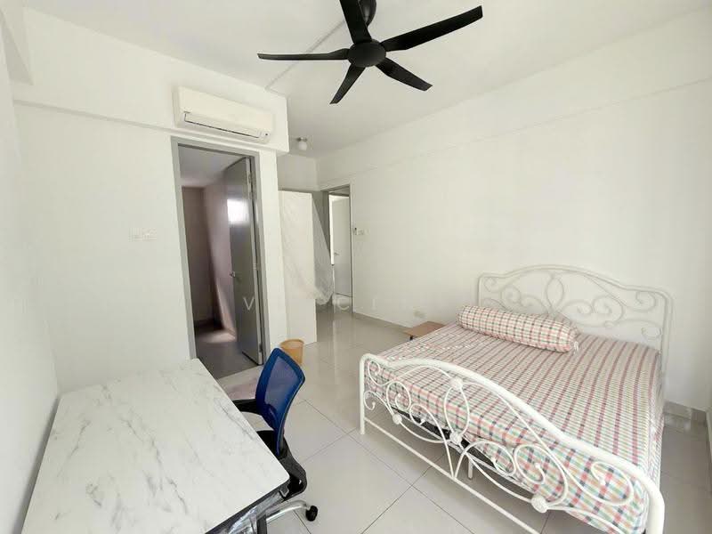 Condominium for Sale at Tropicana Bay Residences - Vincent Ooi - Bedroom - PropertyGuru.com.my