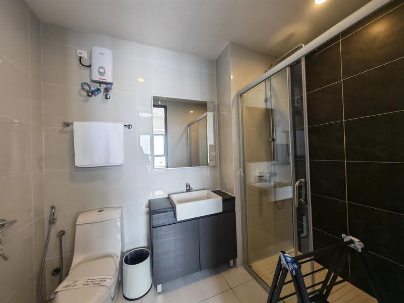 Condominium for Sale at Kings Bay @ Country Garden Danga Bay - Shaun Au - Bathroom - PropertyGuru.com.my