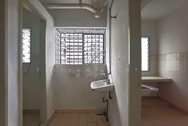 Apartment for Sale at Pangsapuri Permai - Faliyana binti Muda - Interior - PropertyGuru.com.my