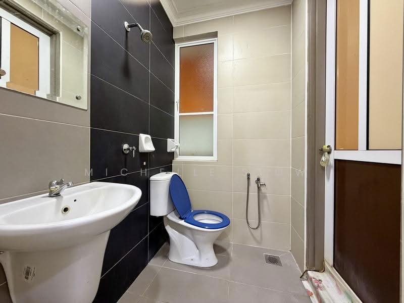 Rumah Teres 2-Tingkat untuk Dijual di Bandar Tun Hussein Onn (Cheras) - Michelle Siow - Bathroom - PropertyGuru.com.my