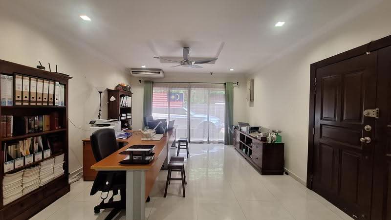 Bungalow House for Sale in Seputeh (Kuala Lumpur) - SY Yen - Study - PropertyGuru.com.my