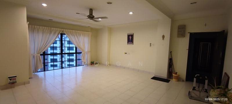 Condominium for Sale at Evergreen Park Scot Pine - Morgan Koh - Living Room - PropertyGuru.com.my