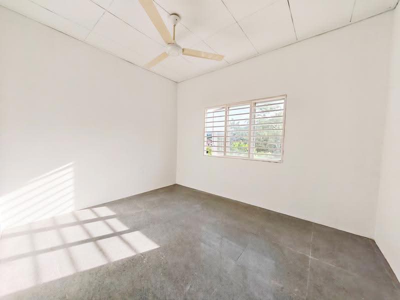 Semi-Detached House for Sale in Bandar Putra Permai (Seri Kembangan) - Sky Lim - Interior - PropertyGuru.com.my