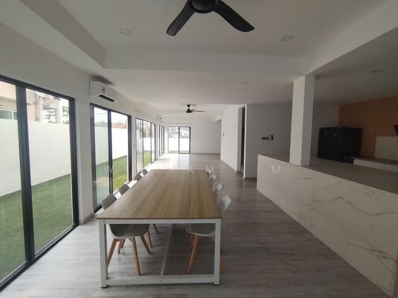 Semi-Detached House for Sale in Taman United (Jalan Klang Lama (Old Klang Road)) - William Lim - Dining Room - PropertyGuru.com.my