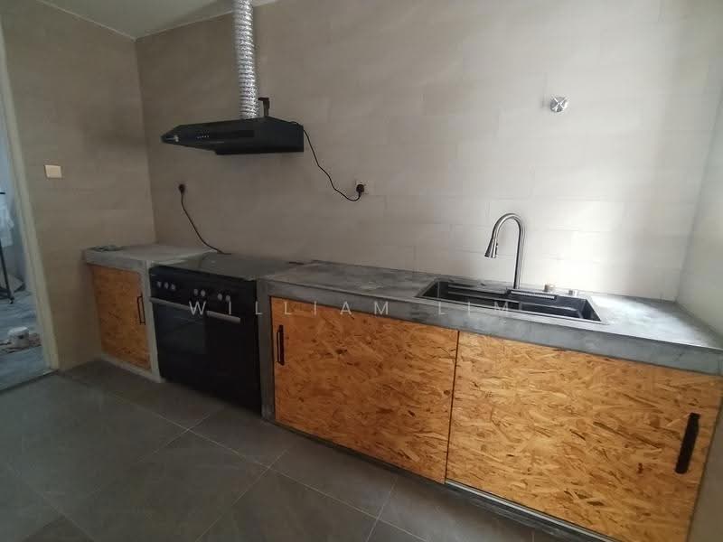 Semi-Detached House for Sale in Taman United (Jalan Klang Lama (Old Klang Road)) - William Lim - Kitchen - PropertyGuru.com.my