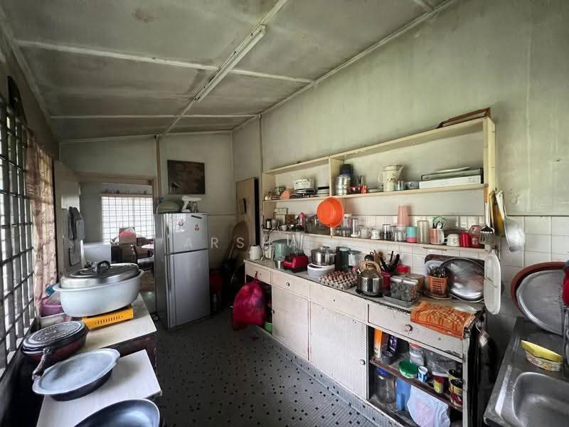 Bungalow House untuk Dijual di Larkin (Johor Bahru) - Arshad . - Kitchen - PropertyGuru.com.my