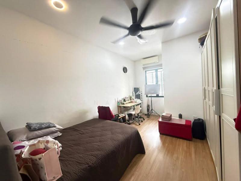 2-storey Terraced House for Sale in Bukit Jelutong (Shah Alam) - Reena Sarif - PropertyGuru.com.my
