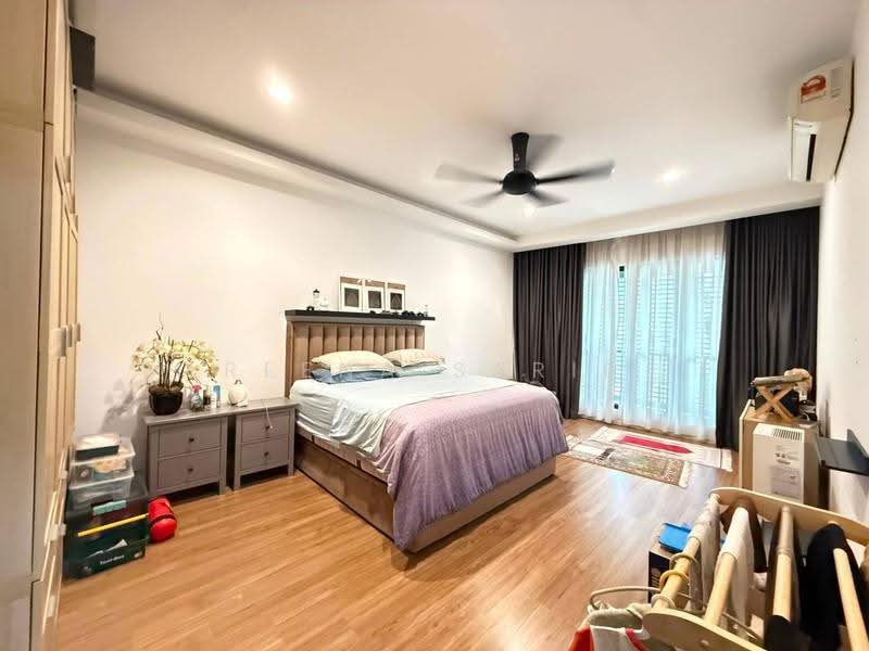 2-storey Terraced House for Sale in Bukit Jelutong (Shah Alam) - Reena Sarif - PropertyGuru.com.my