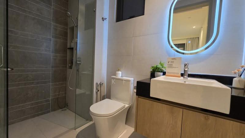 Service Residence for Sale at Sunway Velocity 3 - KF Kuan - Bathroom - PropertyGuru.com.my