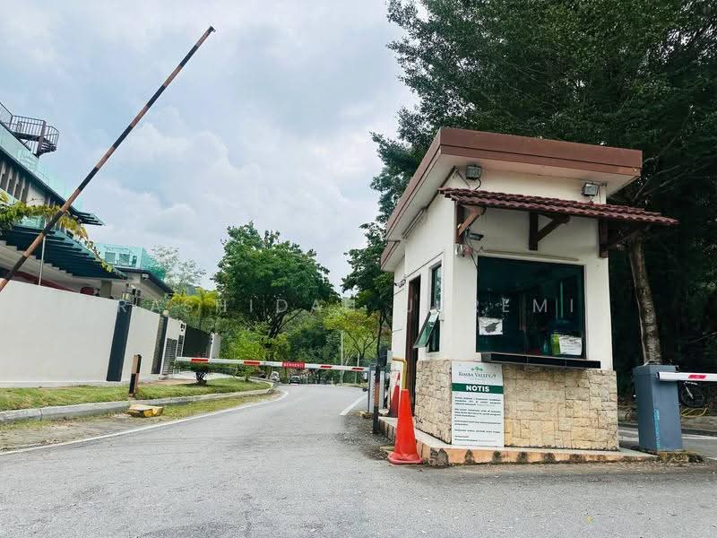 Bungalow House for Sale in Kota Damansara (Selangor) - Rashidah Juremi - Exterior - PropertyGuru.com.my