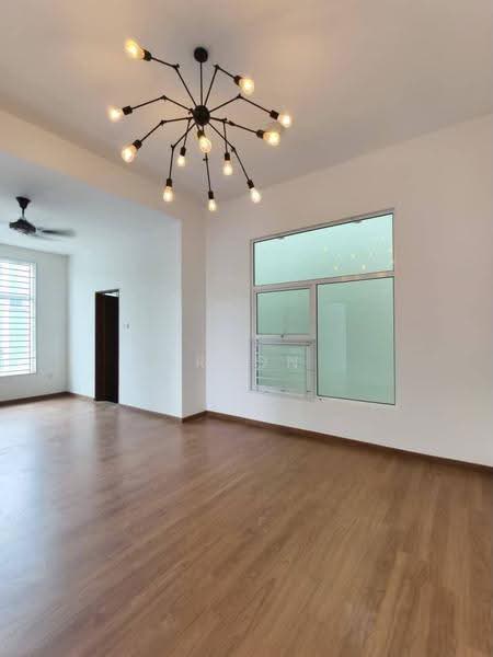 Rumah Kluster untuk Dijual di Taman Austin Heights (Tebrau) - Carson . - Living Room - PropertyGuru.com.my
