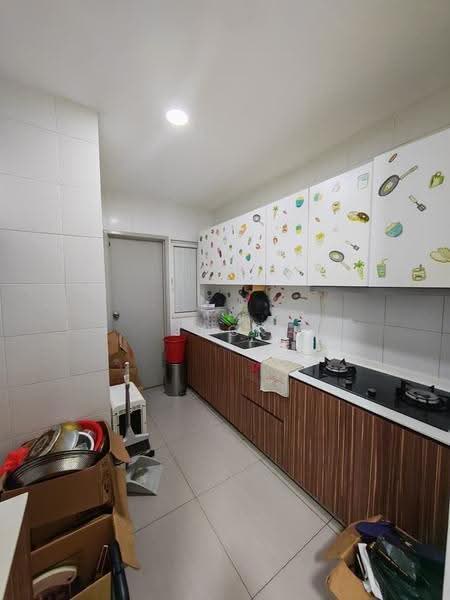 Kediaman Servis untuk Dijual di Seasons Amara Larkin - Jack Chai - Kitchen - PropertyGuru.com.my