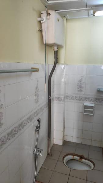 Pangsapuri untuk Disewa di Subang Perdana Goodyear Court 3 - James Loh - Bathroom - PropertyGuru.com.my