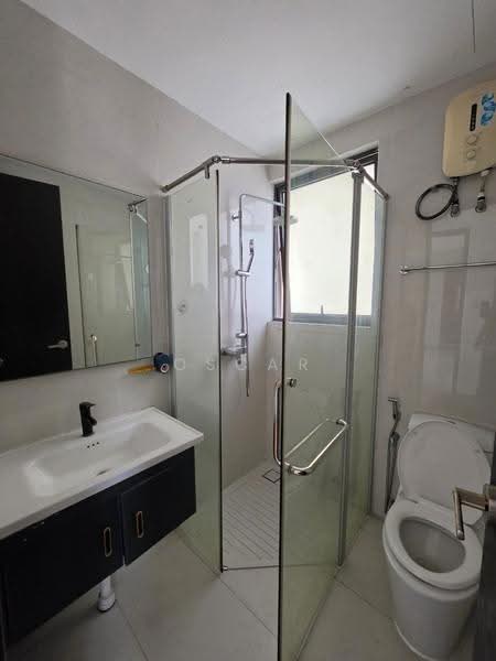 Condominium for Rent at Bay Point @ Country Garden Danga Bay - Oscar Wong - Bathroom - PropertyGuru.com.my