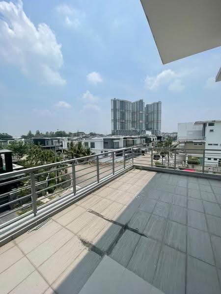 Rumah Kluster untuk Dijual di Taman Mount Austin (Tebrau) - Carson . - Balcony - PropertyGuru.com.my