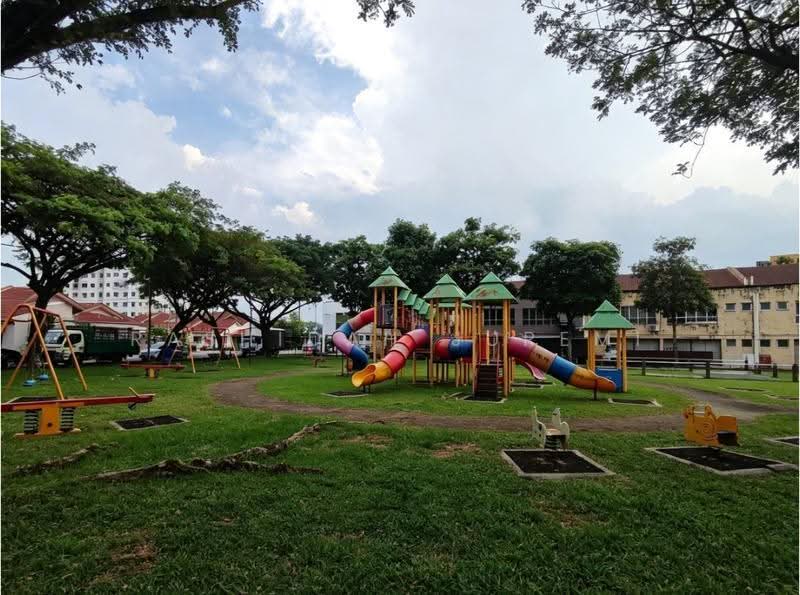 Rumah Berkembar untuk Dijual di Taman Mutiara Bukit Raja 2 (Kapar) - Rashidah Juremi - Exterior - PropertyGuru.com.my