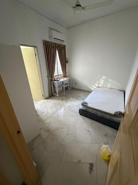2-storey Terraced House for Rent in Bandar Sunway (Sunway) - Mary Yeoh - Bedroom - PropertyGuru.com.my