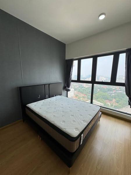 Condominium for Rent at Amberside @ Country Garden Danga Bay - Jameson Choo - Bedroom - PropertyGuru.com.my