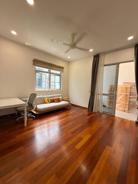 Rumah Kluster untuk Dijual di Taman Ekoflora (Johor Bahru) - Carson . - Study - PropertyGuru.com.my