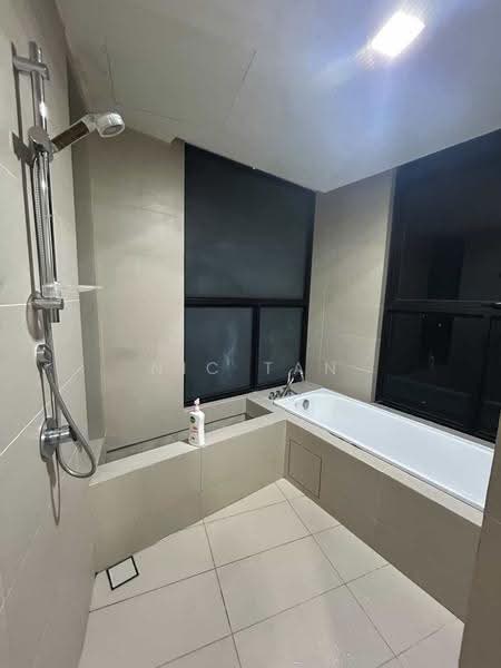 Kondominium untuk Disewa di Seri Riana Residence - Nic Tan - Bathroom - PropertyGuru.com.my