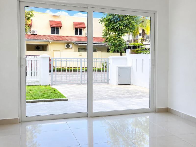 2-storey Terraced House for Sale in Usj 1 (Subang Jaya) - Esther Tan - Exterior - PropertyGuru.com.my
