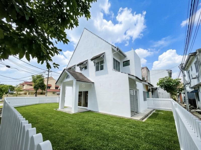 2-storey Terraced House for Sale in Usj 1 (Subang Jaya) - Esther Tan - Exterior - PropertyGuru.com.my