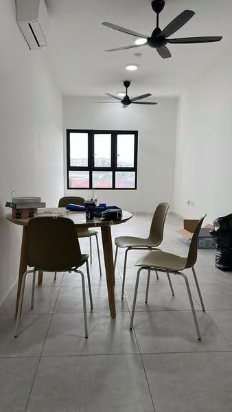 Kediaman Servis untuk Disewa di Teja @ Subang Jaya City Centre (SJCC) - Benedict Tan - Dining Room - PropertyGuru.com.my