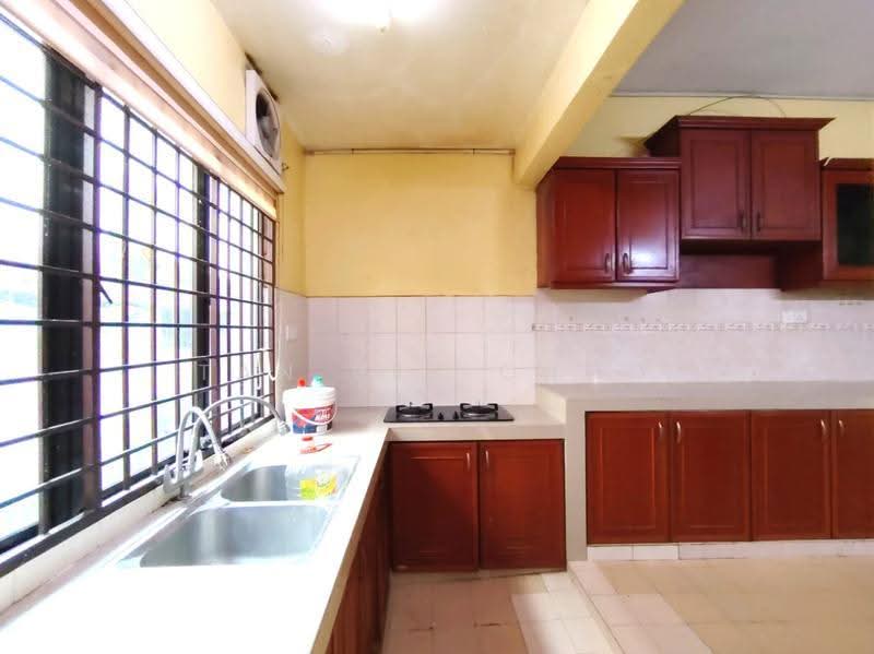 2-storey Terraced House for Sale in Bandar Bukit Puchong 2 (Puchong) - Tan Bee Choo - Kitchen - PropertyGuru.com.my