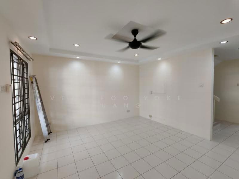 Rumah Teres 2-Tingkat untuk Dijual di Setia Alam (Selangor) - Veni Foo Yoke Fuang - Living Room - PropertyGuru.com.my