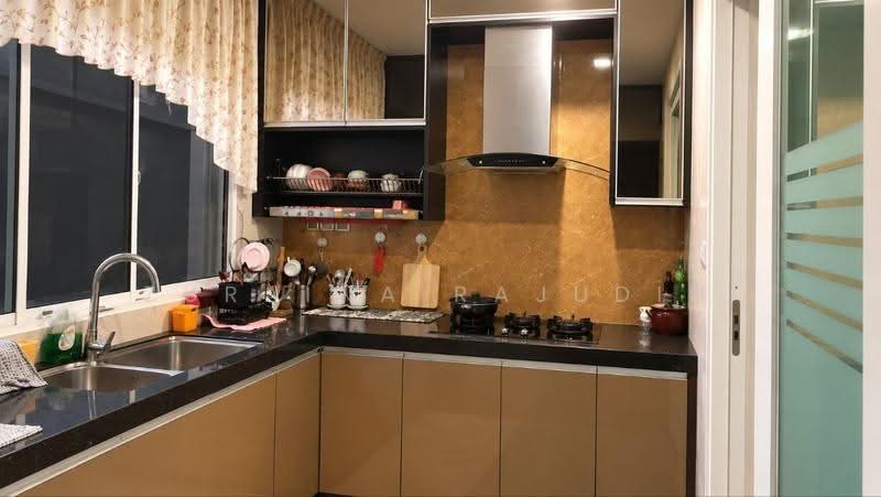 2-storey Terraced House for Sale in SS3 (Petaling Jaya) - Zuraina Rajudin - Kitchen - PropertyGuru.com.my