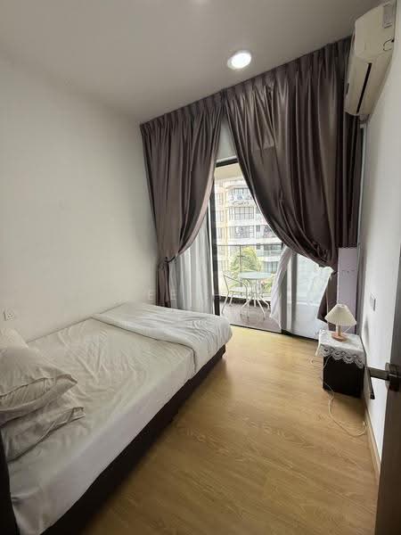 Condominium for Rent at Royal Strand @ Country Garden Danga Bay - Jee Hui - PropertyGuru.com.my