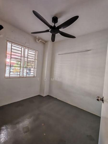 Rumah Teres untuk Dijual di Bandar Cassia (Batu Kawan) - Tommy Gan - Interior - PropertyGuru.com.my