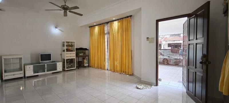 Rumah Teres 2-Tingkat untuk Dijual di Ipoh (Perak) - Ck Nyau - Living Room - PropertyGuru.com.my