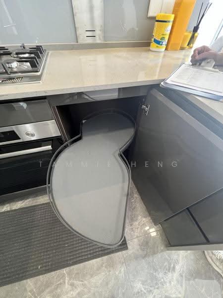 Kediaman Servis untuk Disewa di Park Regent @Desa Park City - Tammie Heng - Kitchen - PropertyGuru.com.my