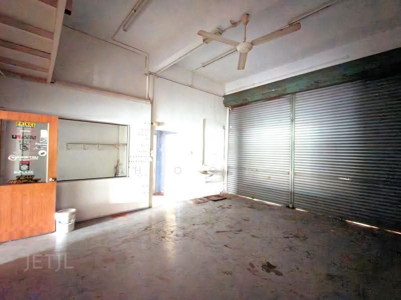 Shop for Rent in Teluk Gadong (Klang) - KHOO GEOK SHIM - Interior - PropertyGuru.com.my