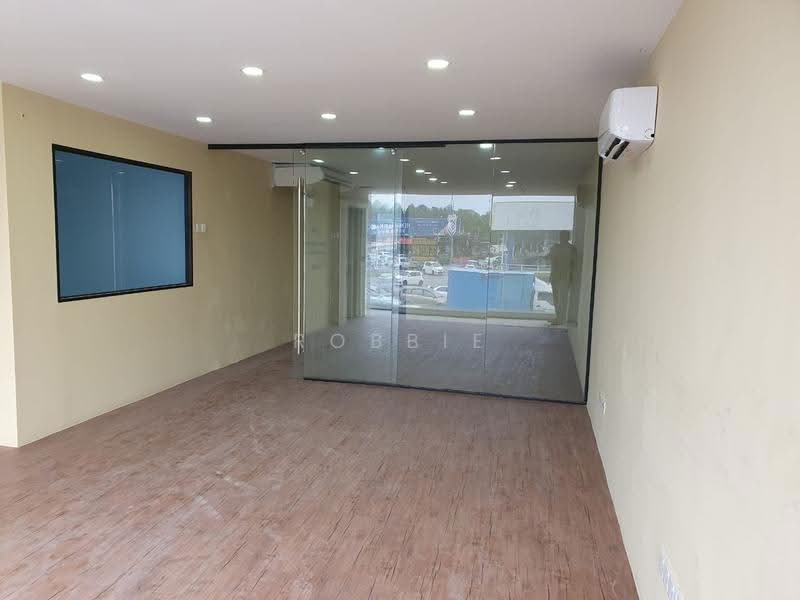 Shop for Rent in Taman Nusa Bestari (Iskandar Puteri (Nusajaya)) - Robbie Tan - Interior - PropertyGuru.com.my