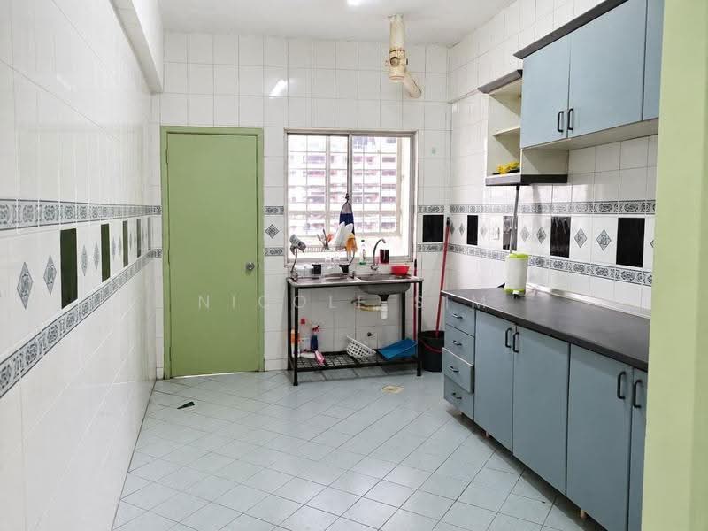 Kondominium untuk Dijual di Avant Court Condominium - Nicole Sim - Kitchen - PropertyGuru.com.my