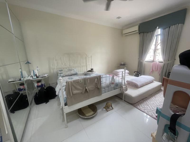 2-storey Terraced House for Sale in Putra Heights (Subang Jaya) - Angie Ng - Bedroom - PropertyGuru.com.my