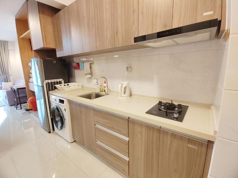 Kediaman Servis untuk Dijual di Country Garden Central Park - Hui Lian - Kitchen - PropertyGuru.com.my