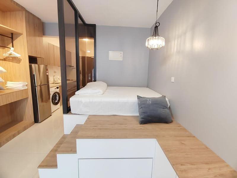Kediaman Servis untuk Dijual di Country Garden Central Park - Hui Lian - Bedroom - PropertyGuru.com.my