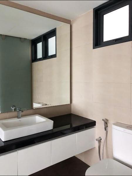 Kondominium untuk Disewa di Bora Residences - Hui Lian - Bathroom - PropertyGuru.com.my