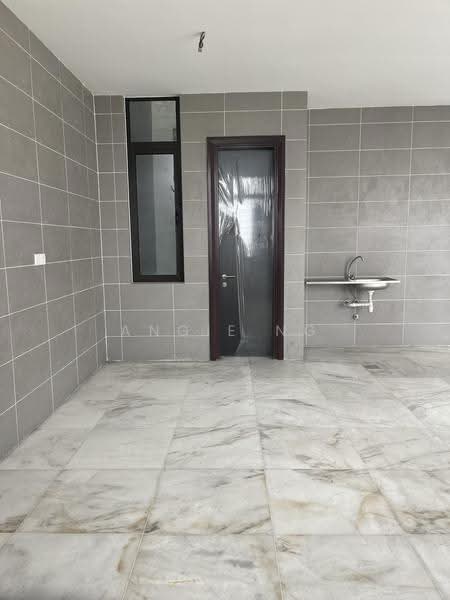 Rumah Berkembar untuk Dijual di Kingsley hill (Subang Jaya) - Angie Ng - PropertyGuru.com.my