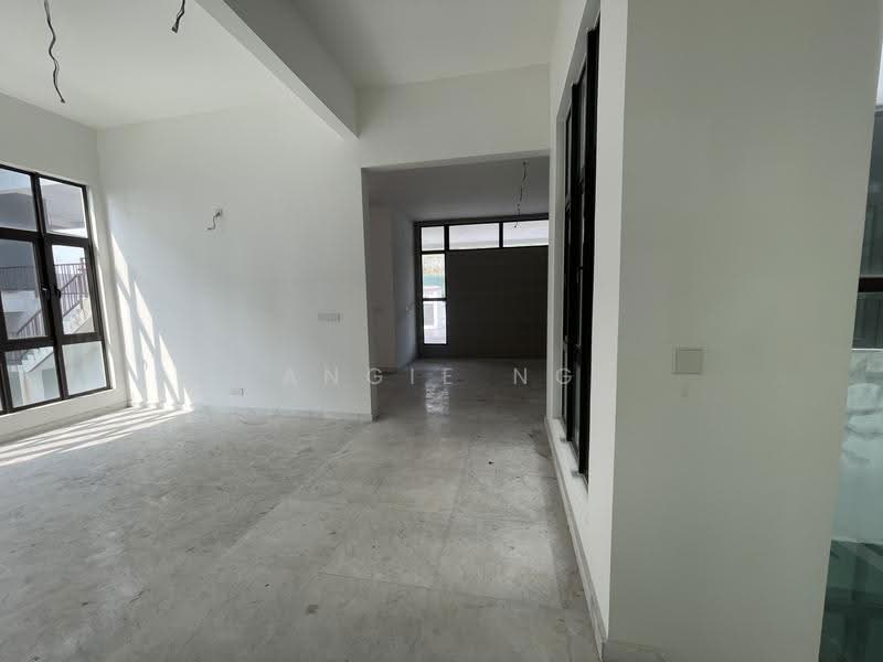Rumah Berkembar untuk Dijual di Kingsley hill (Subang Jaya) - Angie Ng - PropertyGuru.com.my